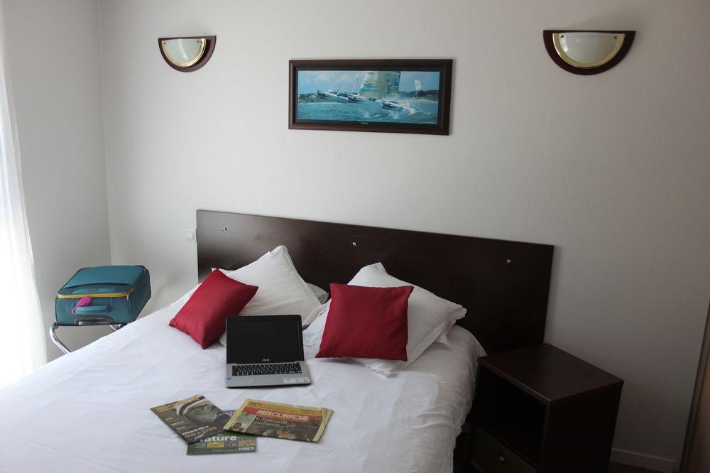 Comfort Suites Pau Idron Buitenkant foto