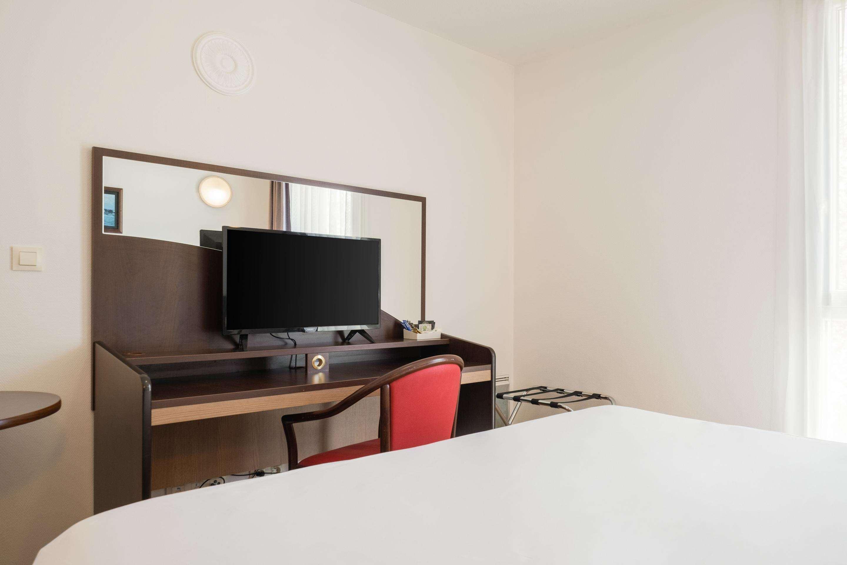 Comfort Suites Pau Idron Buitenkant foto