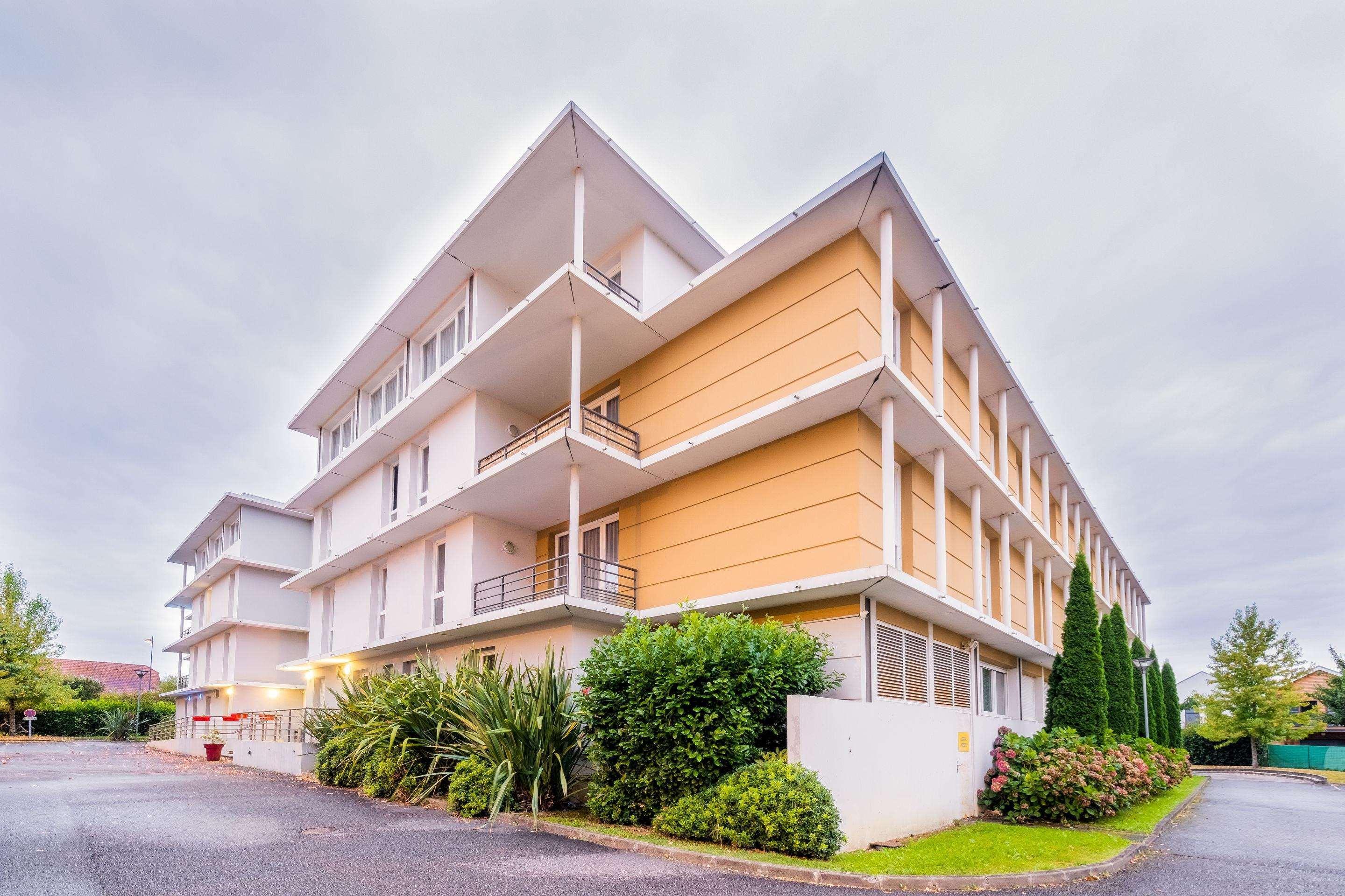 Comfort Suites Pau Idron Buitenkant foto