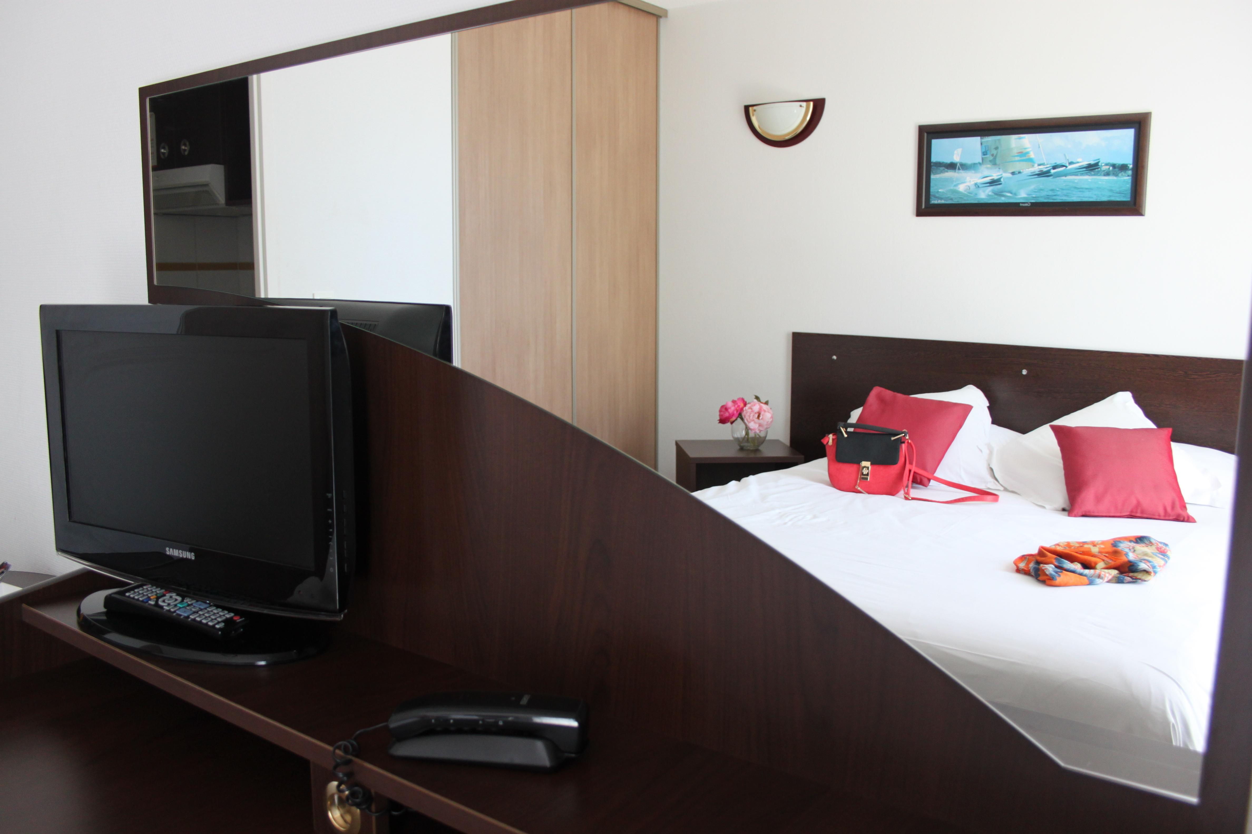 Comfort Suites Pau Idron Buitenkant foto