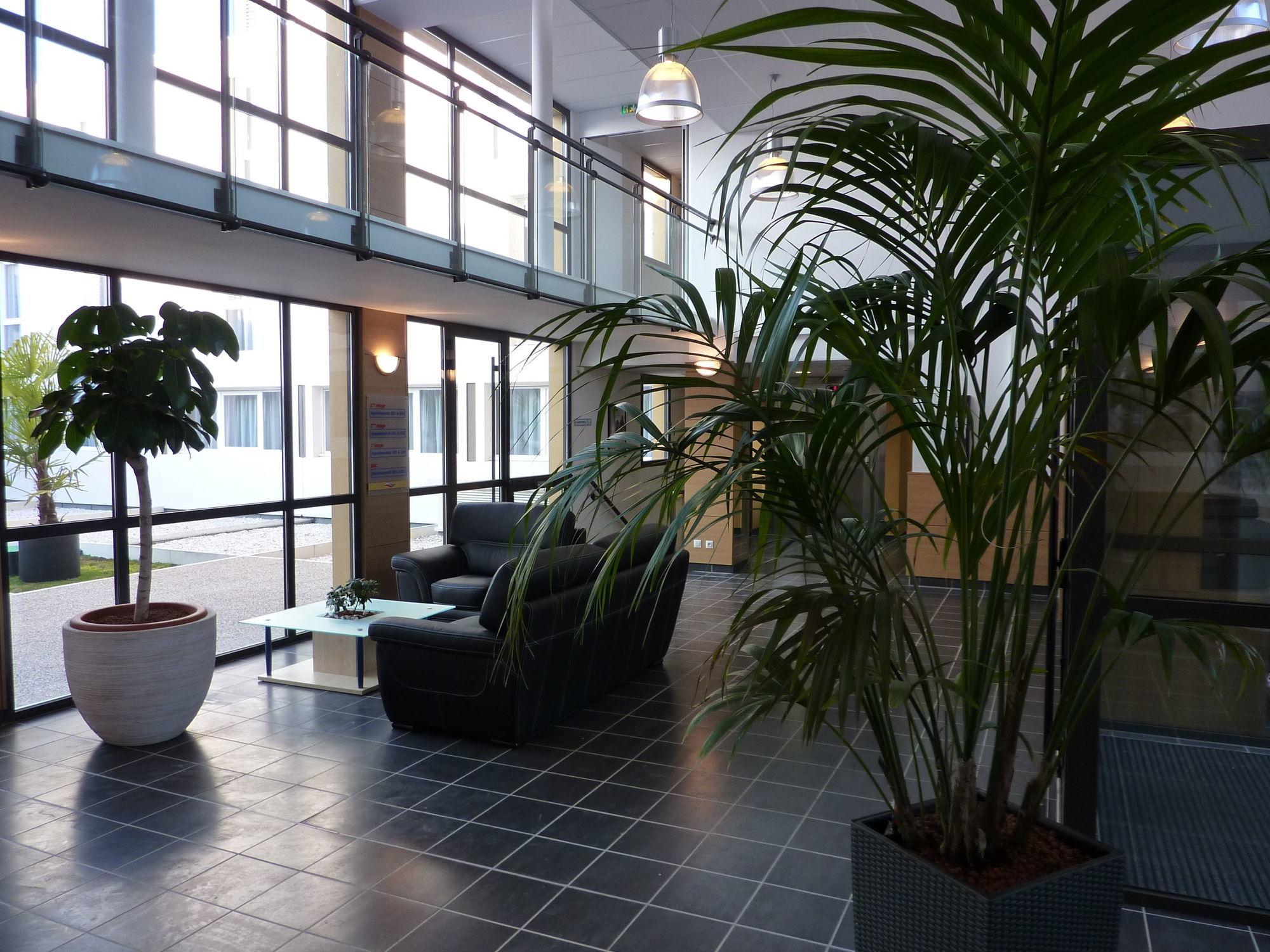 Comfort Suites Pau Idron Buitenkant foto