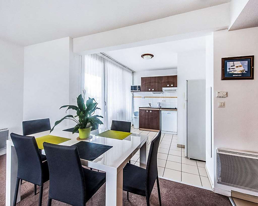 Comfort Suites Pau Idron Buitenkant foto